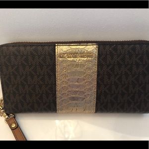 Michael Kors wallet